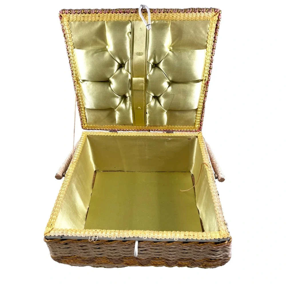 Vintage 1960's Woven Wicker Sewing Basket USB Japan 11.5